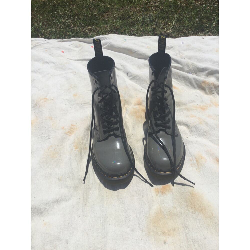 Dr. Martens Combat Mid Calf Boots Ladies 9 Doc Grunge Punk Rock Iridescent Grey - Picture 2 of 9